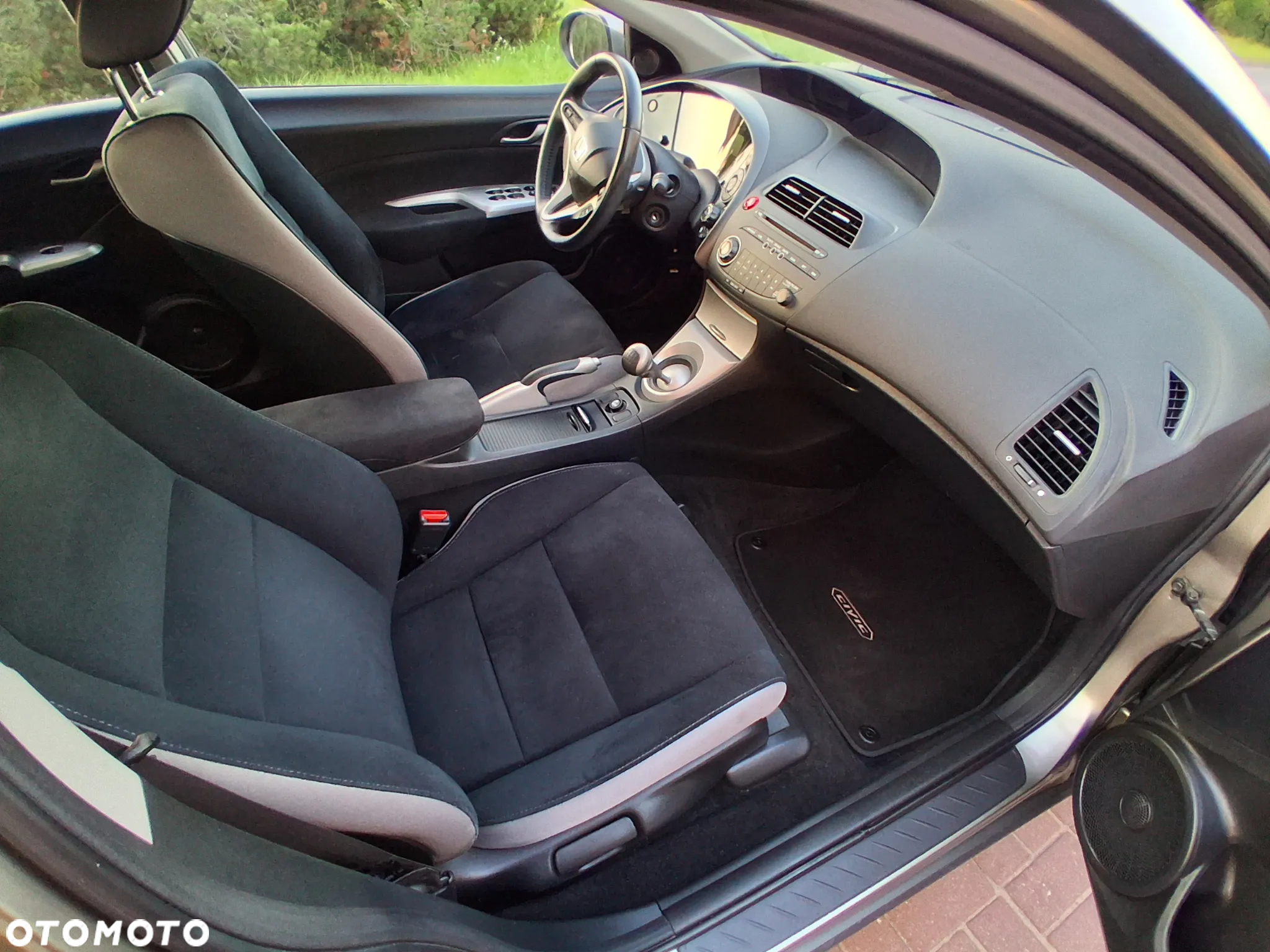 Honda Civic 1.8 Comfort - 24