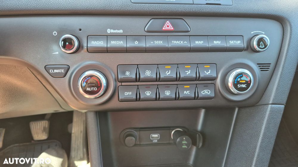 Kia Sportage 1.6 DSL 6MT HP 4x2 Plus - 17