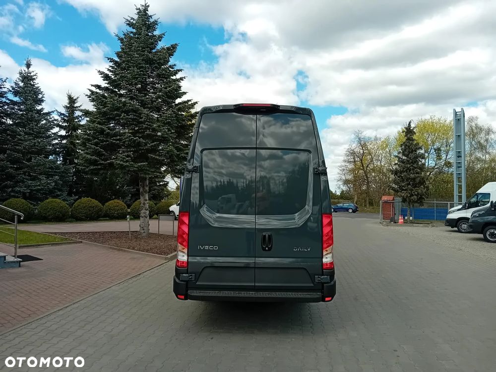 Iveco DAILY 35S18HV L4H3 18m3 3.0 180KM - 6