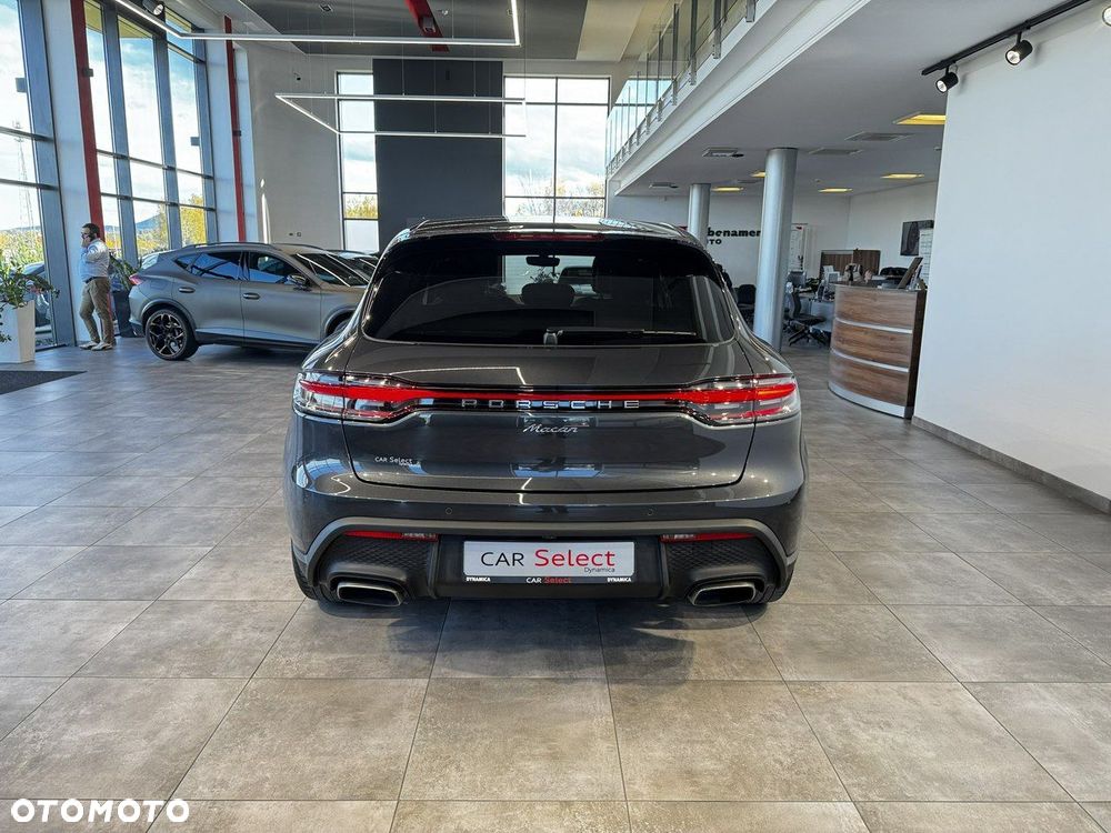 Porsche Macan - 8