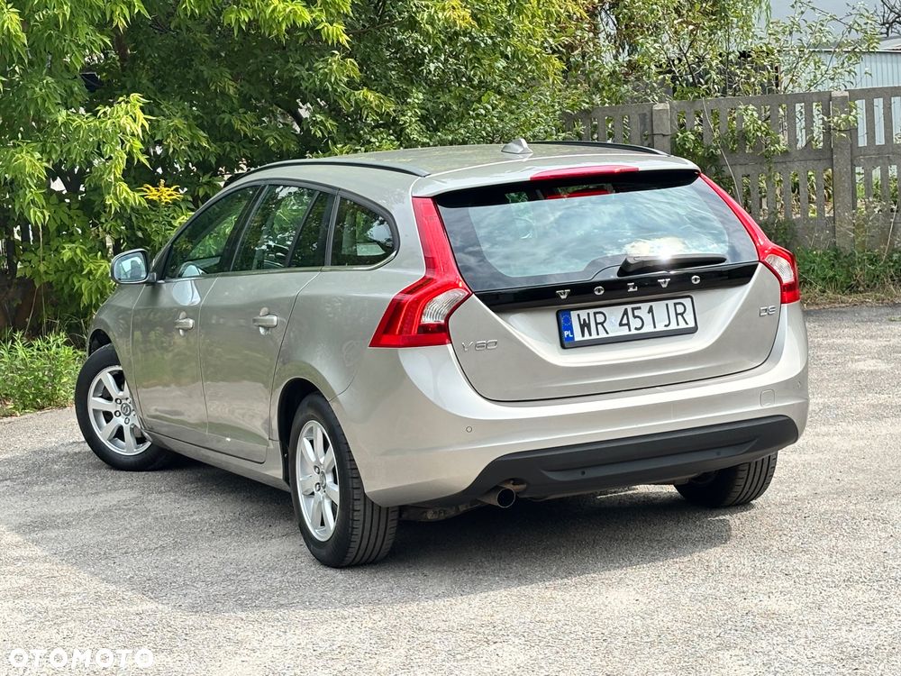 Volvo V60 D3 Momentum - 11