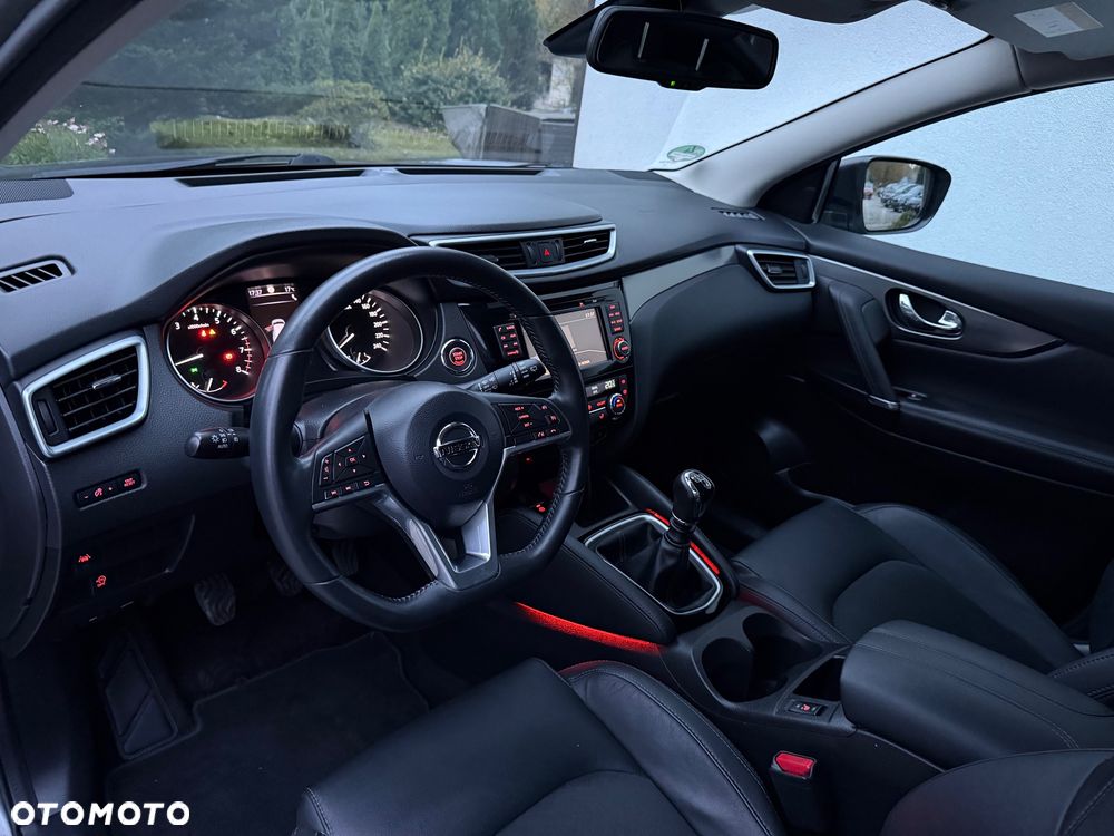 Nissan Qashqai 1.6 DIG-T TEKNA+ - 18