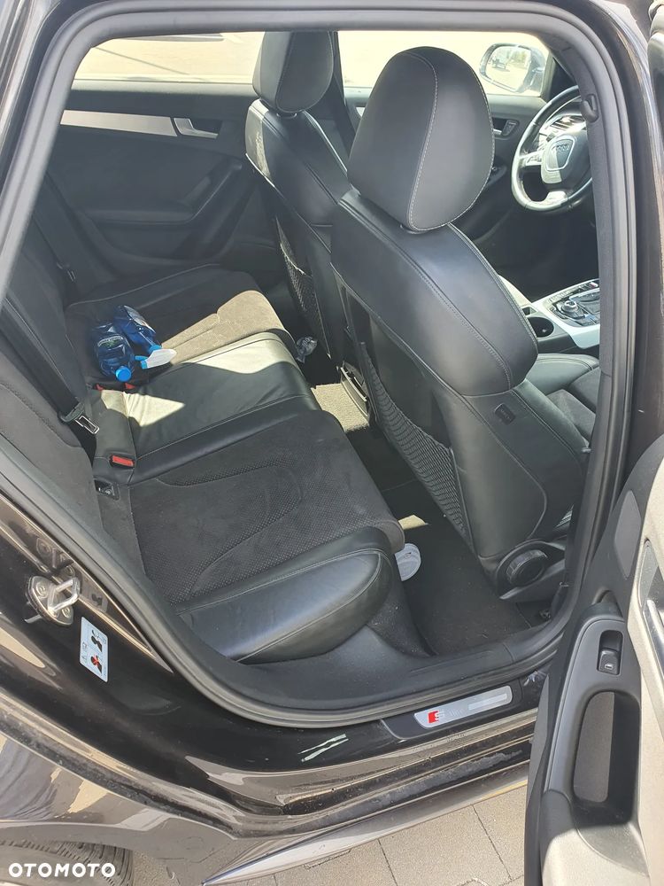 Audi A4 Avant 2.0 TFSI quattro S tronic Ambiente - 11