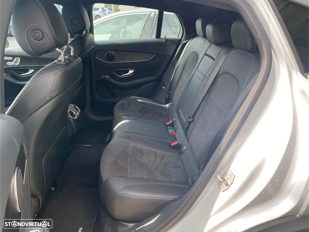 Mercedes-Benz GLC 250 d Coupe 4Matic 9G-TRONIC AMG Line - 8