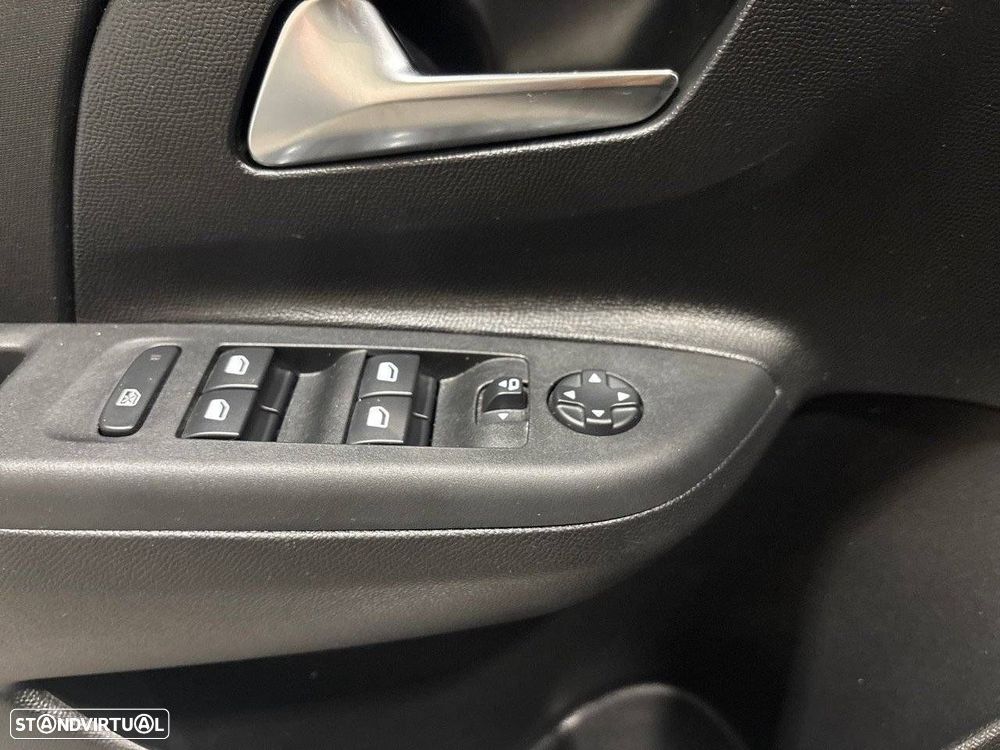 Opel Corsa 1.2 T Edition - 43