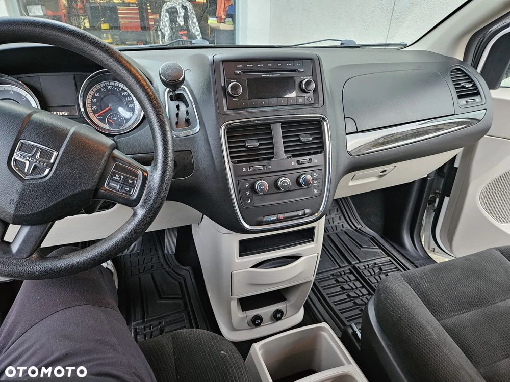 Dodge Grand Caravan 3.6 Express - 12