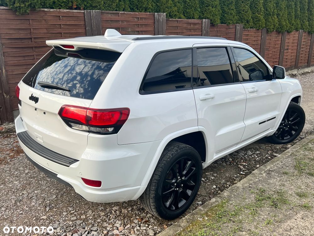 Jeep Grand Cherokee - 4