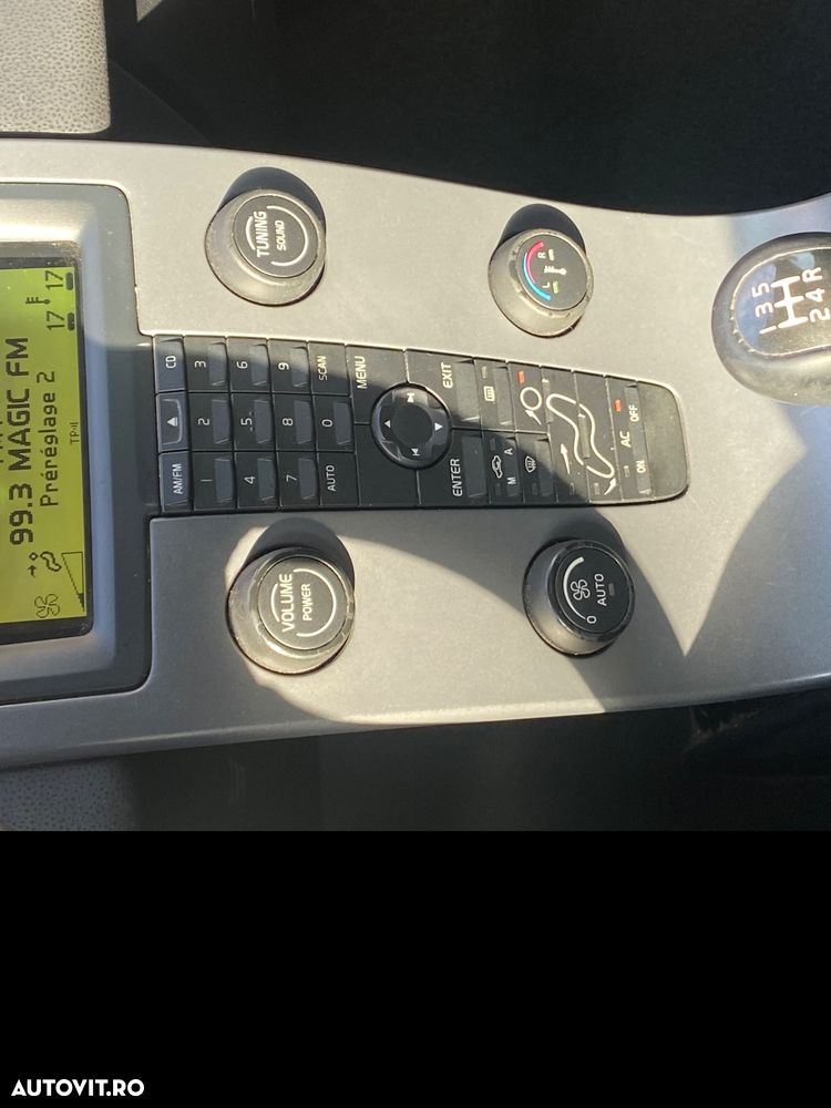 Volvo V50 - 8