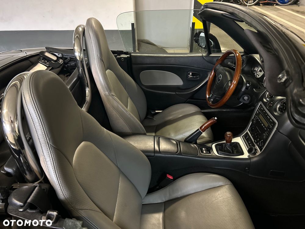 Mazda MX-5 1.8 16V - 10