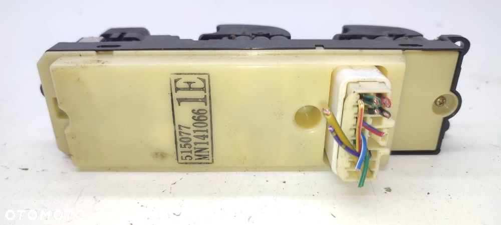 PRZEŁĄCZNIK PANEL SZYB PRZÓD LEWY KIEROWCY MITSUBISHI GRANDIS MN141066 - 3