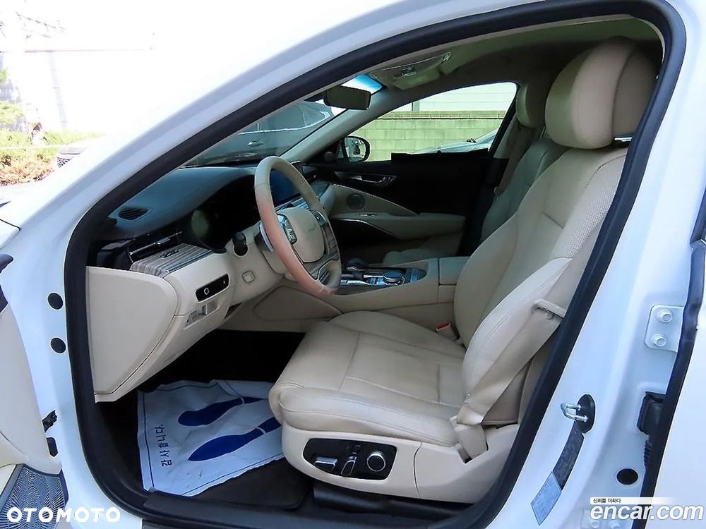 Kia K9 - 6