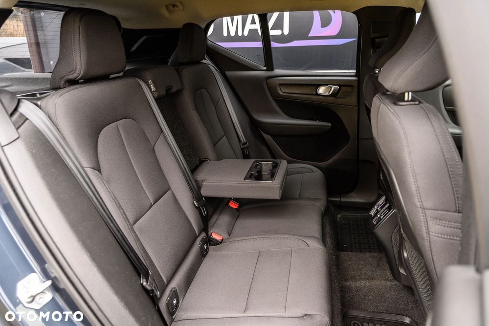 Volvo XC 40 T3 Momentum - 16