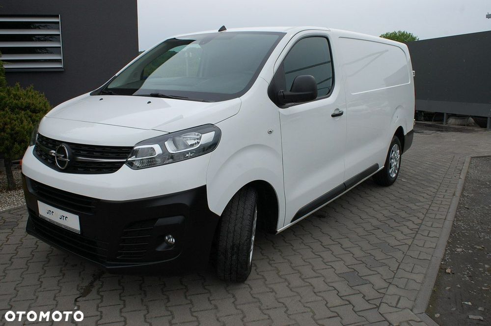 Opel Vivaro - 11