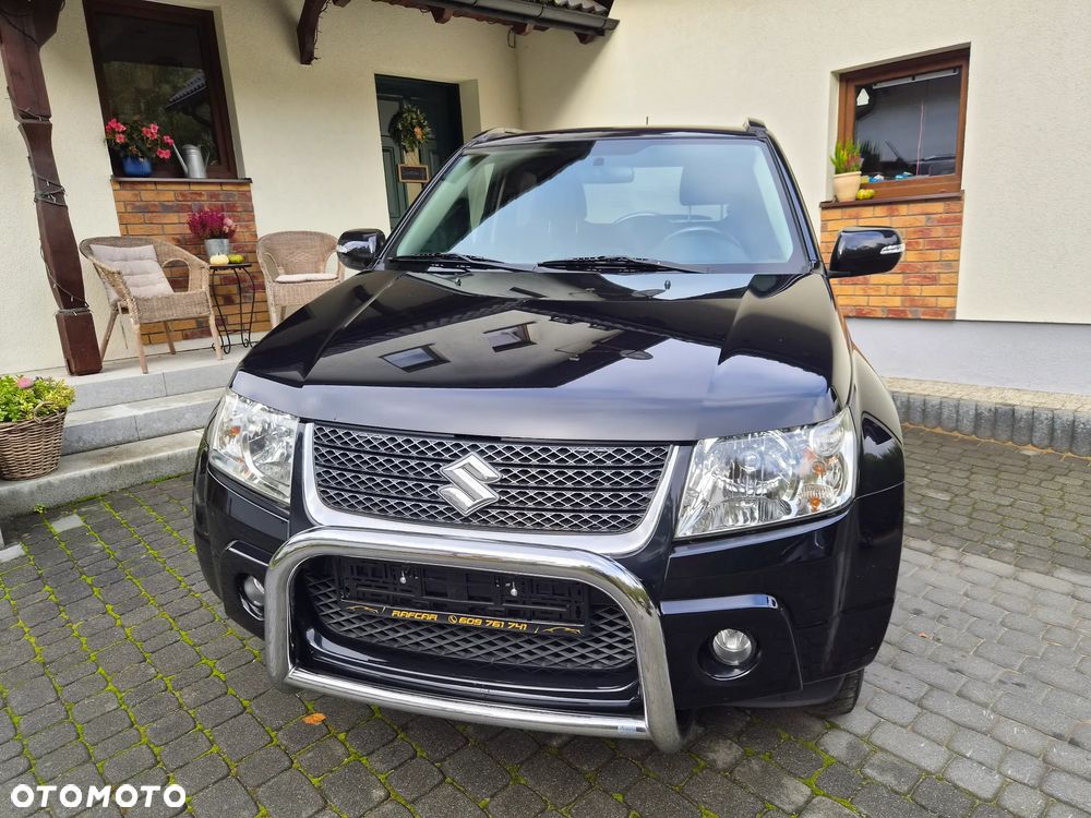 Suzuki Grand Vitara 2011 photo 2