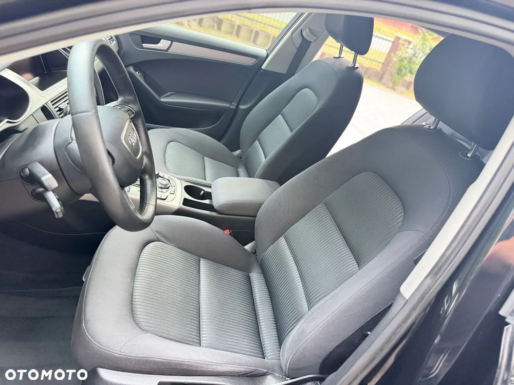 Audi A4 Avant - 32