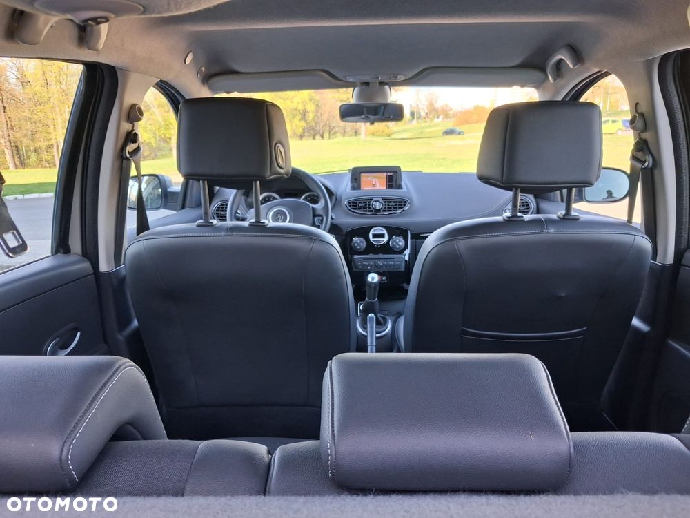 Renault Clio 1.2 16V Night&Day - 9