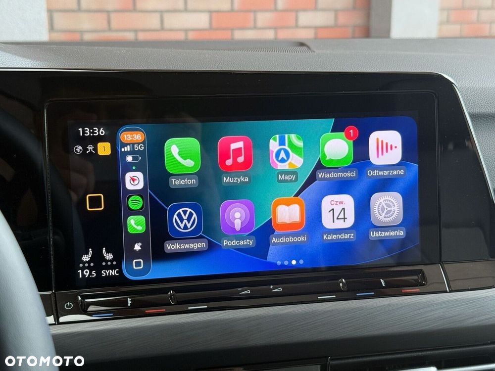 Volkswagen Golf 1.5 eTSI EVO Style DSG - 24