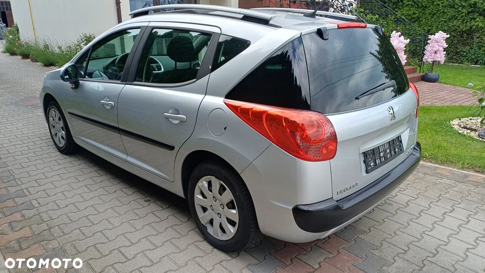 Peugeot 207 75 Filou - 8