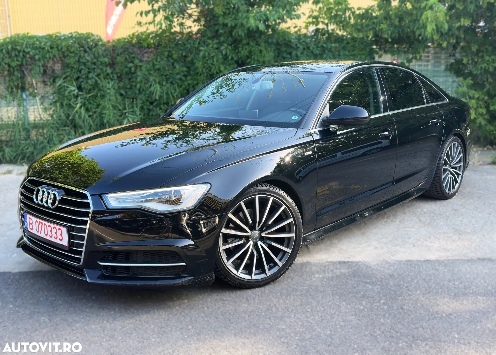 Audi A6 Avant 2.0 TDI Ultra S tronic - 1