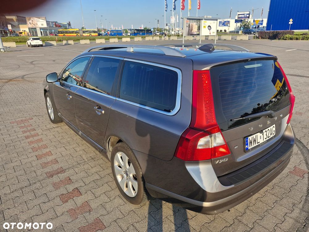 Volvo V70 D5 Summum - 4