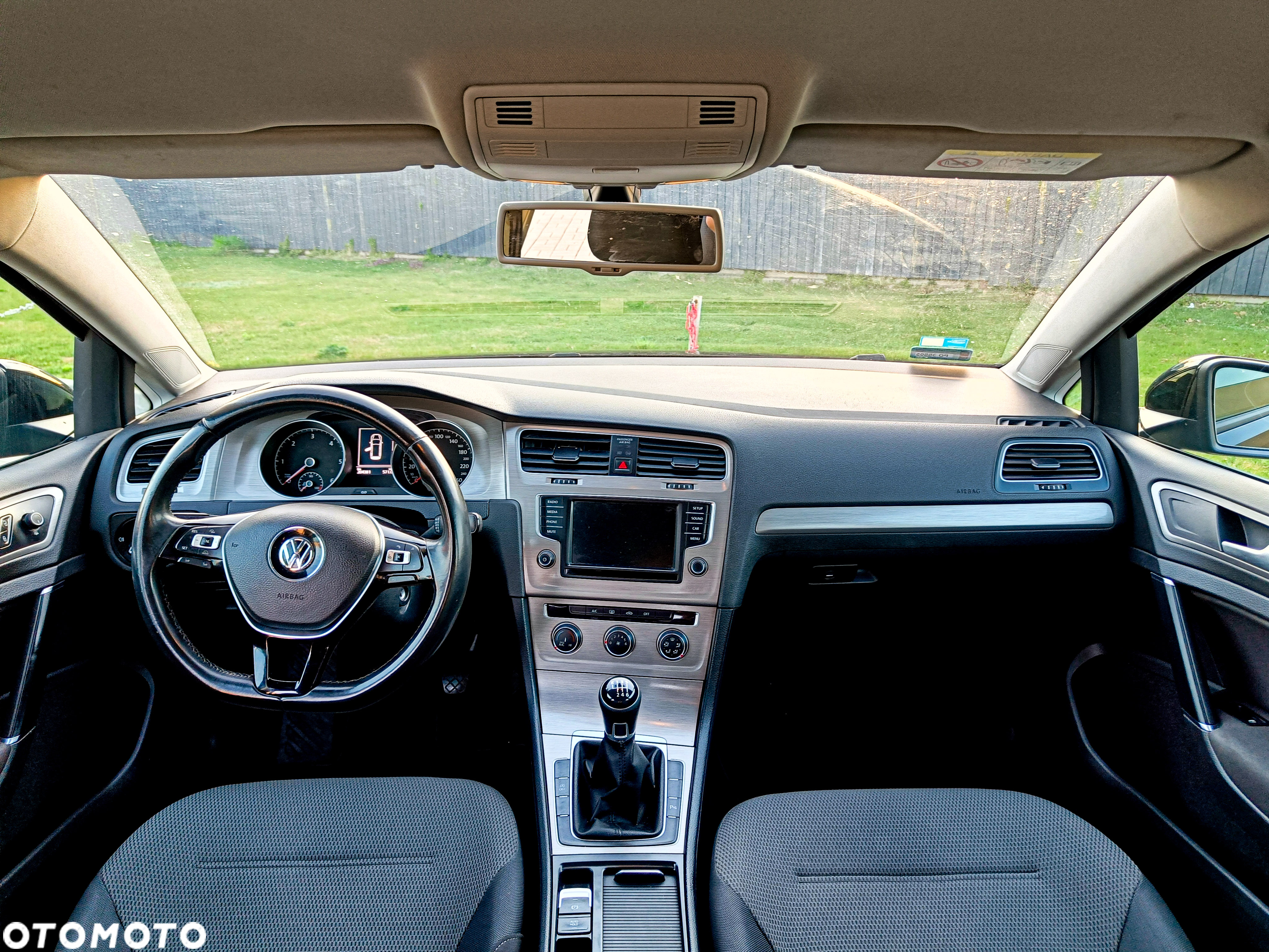 Volkswagen Golf - 14