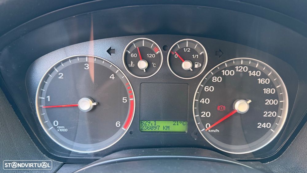 Ford Focus SW 1.6 TDCi Trend - 23