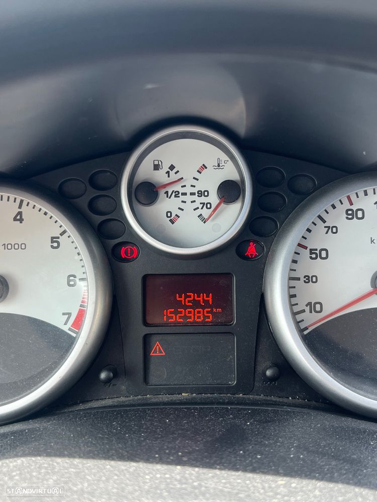 Peugeot 207 - 6