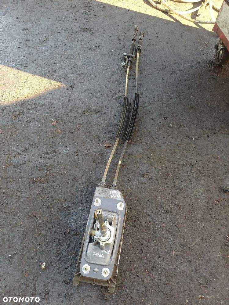 Wybierak biegów skoda Fabia I 2001 1.4 16v benzyna - 1