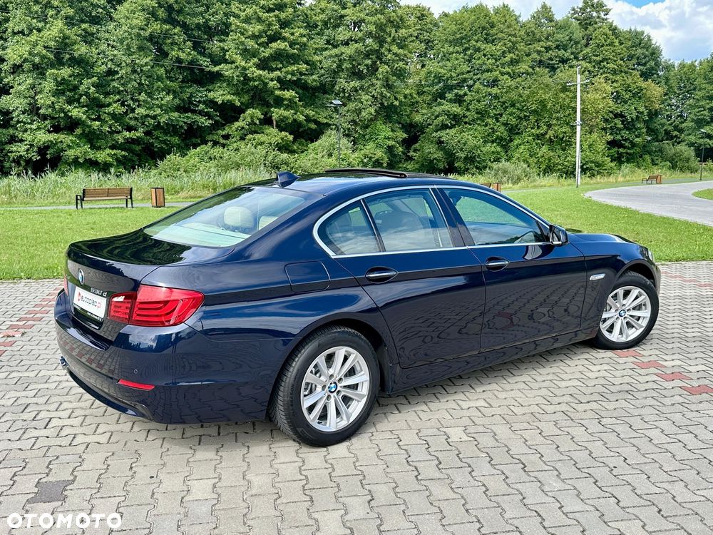 BMW Seria 5 530d xDrive Sport-Aut - 11