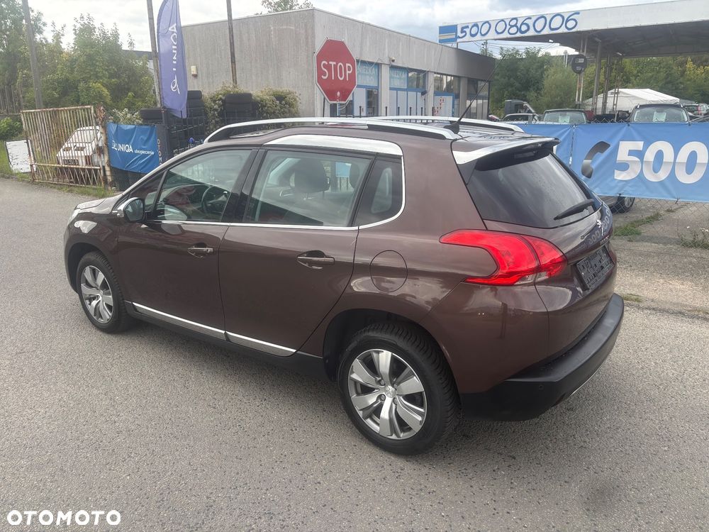 Peugeot 2008 120 VTI Automatik Allure - 5