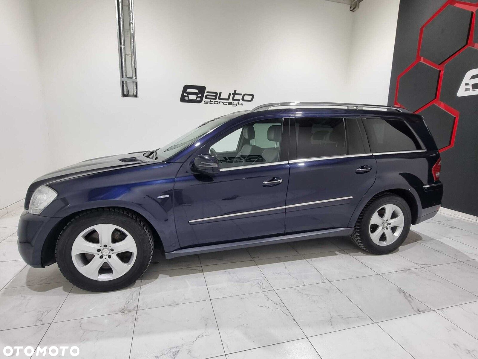 Mercedes-Benz GL - 5