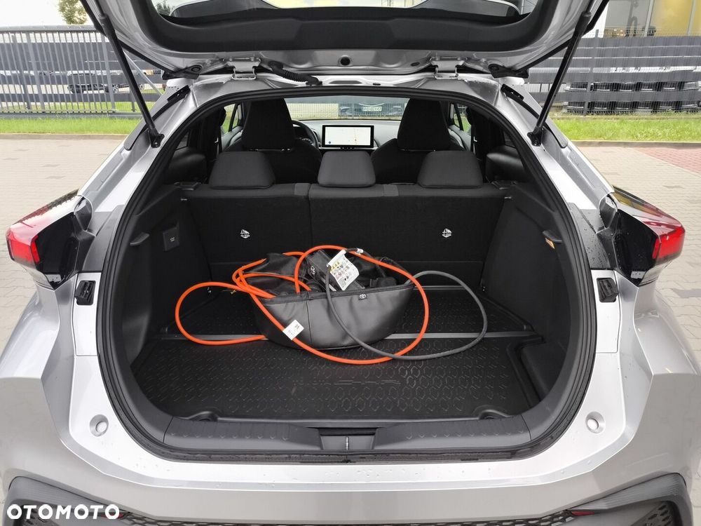 Toyota C-HR - 13