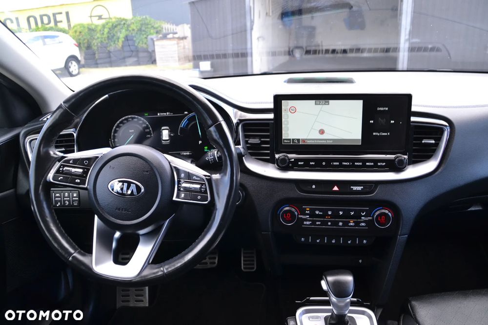 Kia Ceed 1.6 GDI DCT OPF Platinum - 23