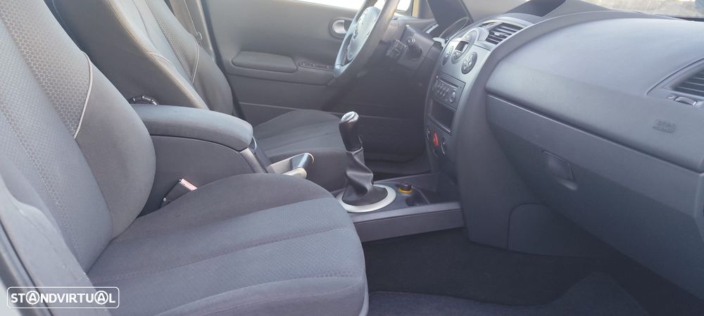 Renault Mégane 1.5 dCi Confort Dynamique - 6
