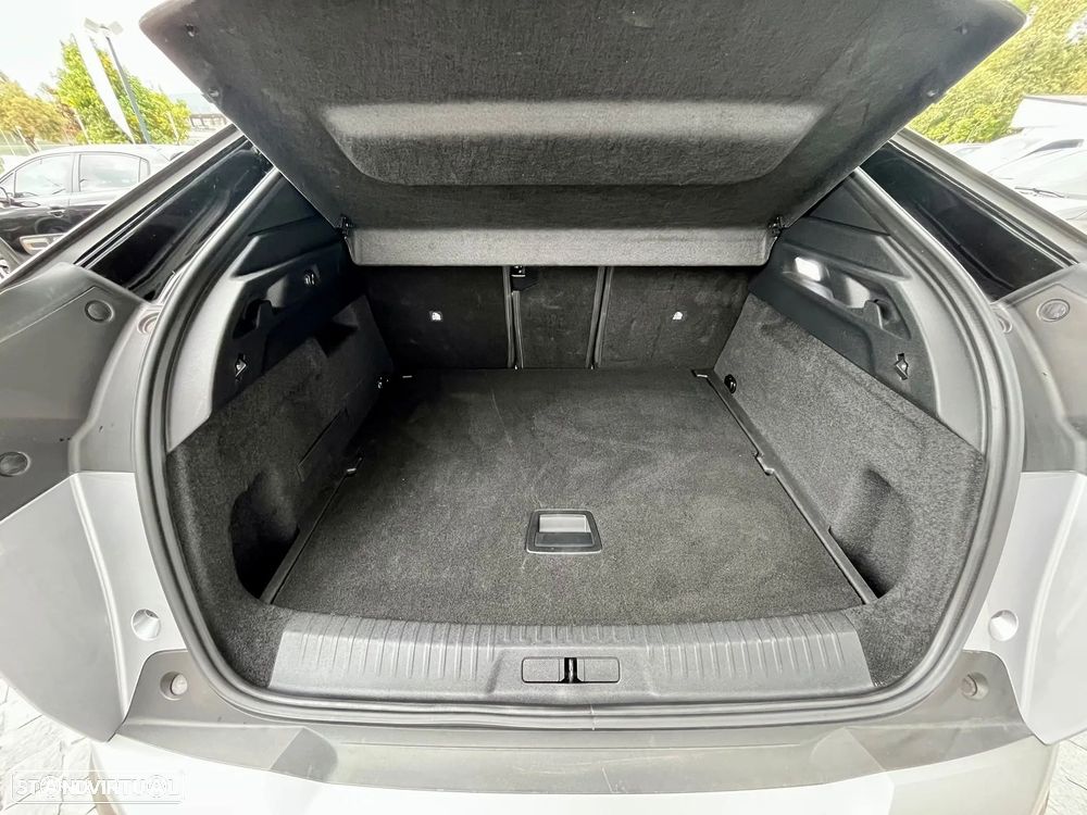 Peugeot 3008 Hybrid 145 e-DSC6 GT - 18