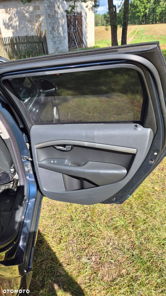 Volvo V70 2.4D Momentum - 17