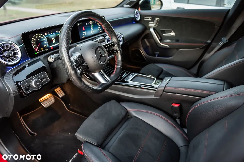 Mercedes-Benz CLA - 17