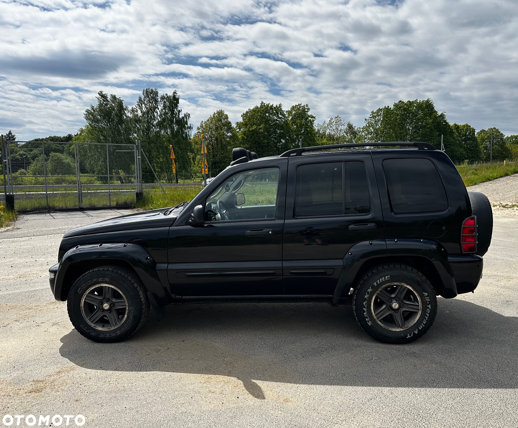Jeep Liberty - 13