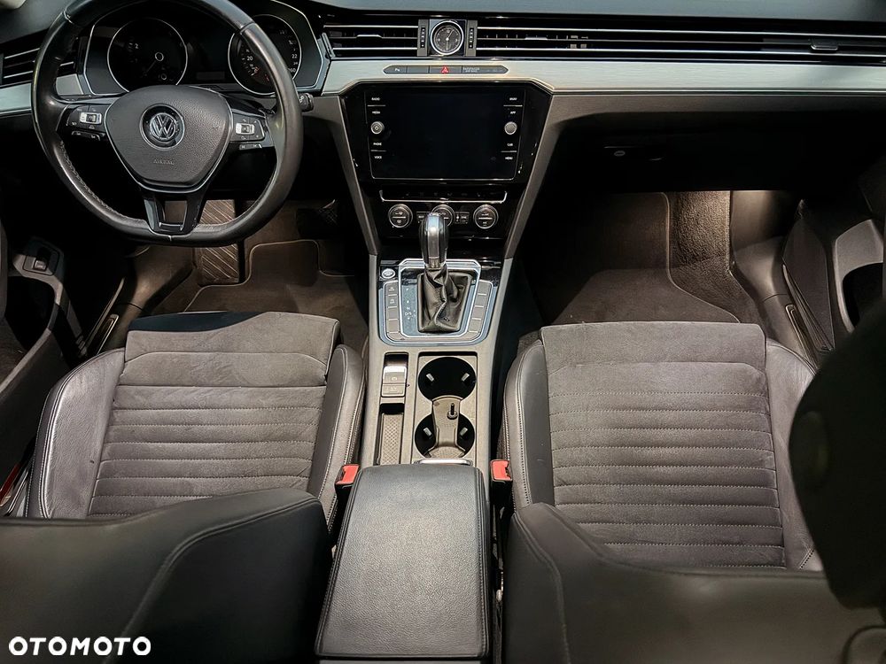 Volkswagen Passat Variant - 21