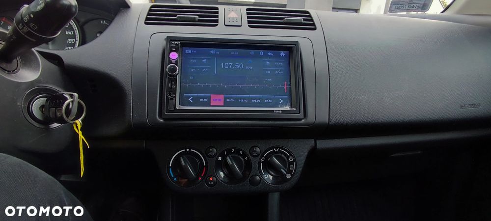 Suzuki Swift 1.3 Comfort - 24