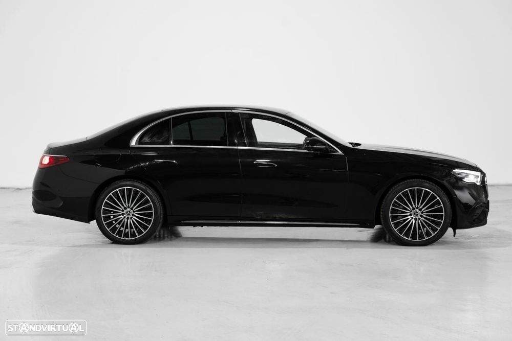 Mercedes-Benz E 300 2024 photo 2