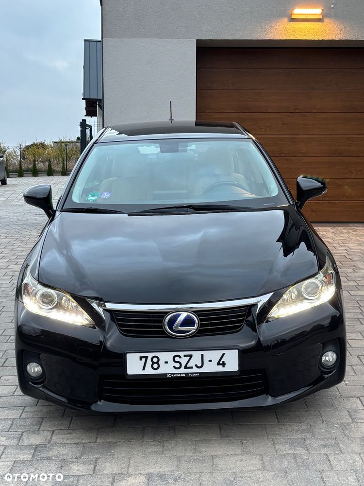 Lexus CT - 3