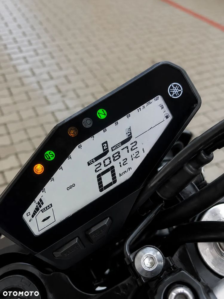 Yamaha MT - 4