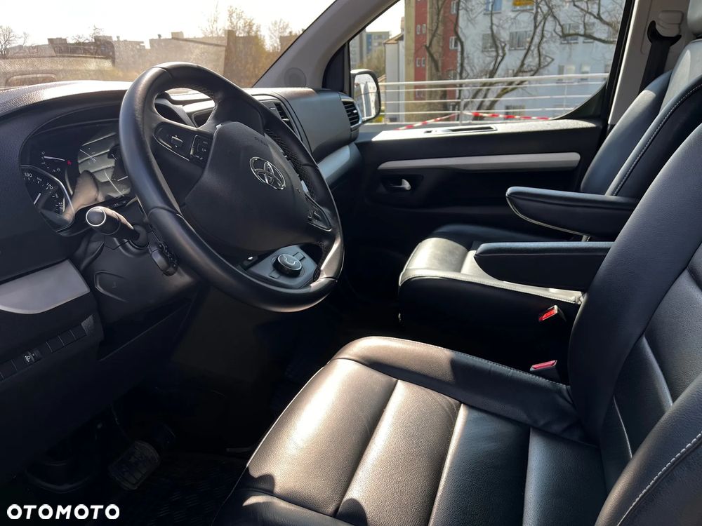 Toyota ProAce Kombi D-4D Medium 2,8t - 4