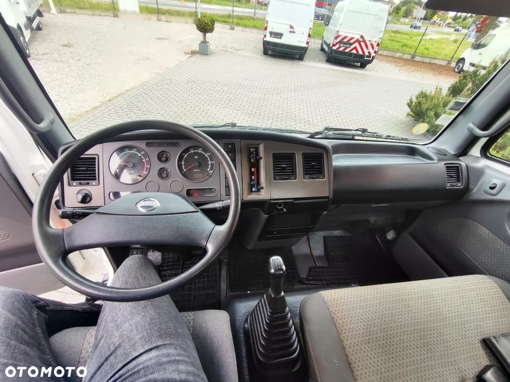 Nissan Atleon - 15