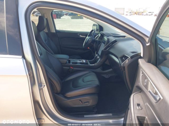 Ford Edge - 5