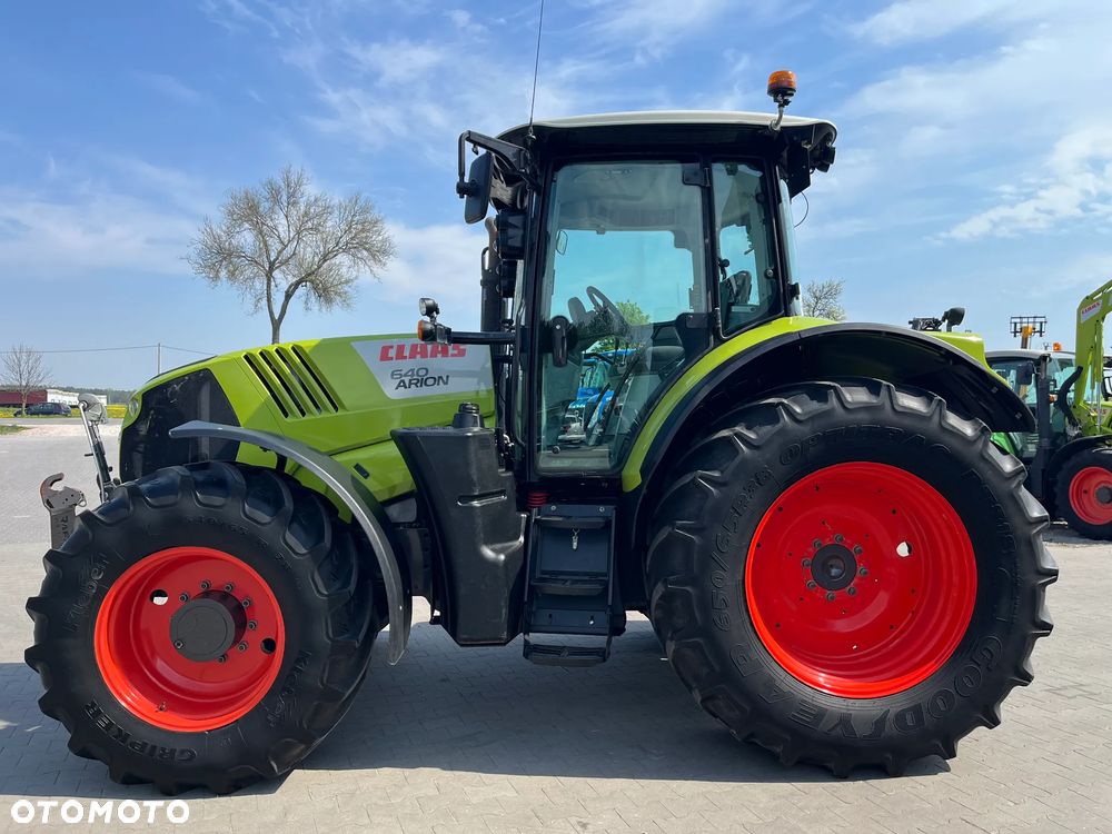 Claas Arion 640 - 5