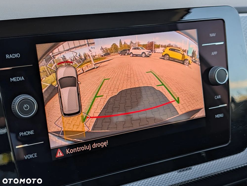 Volkswagen T-Cross 1.0 TSI Life Plus - 27