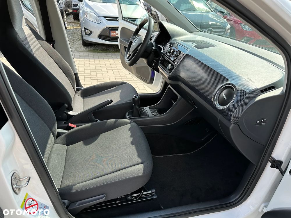 Volkswagen up! - 21