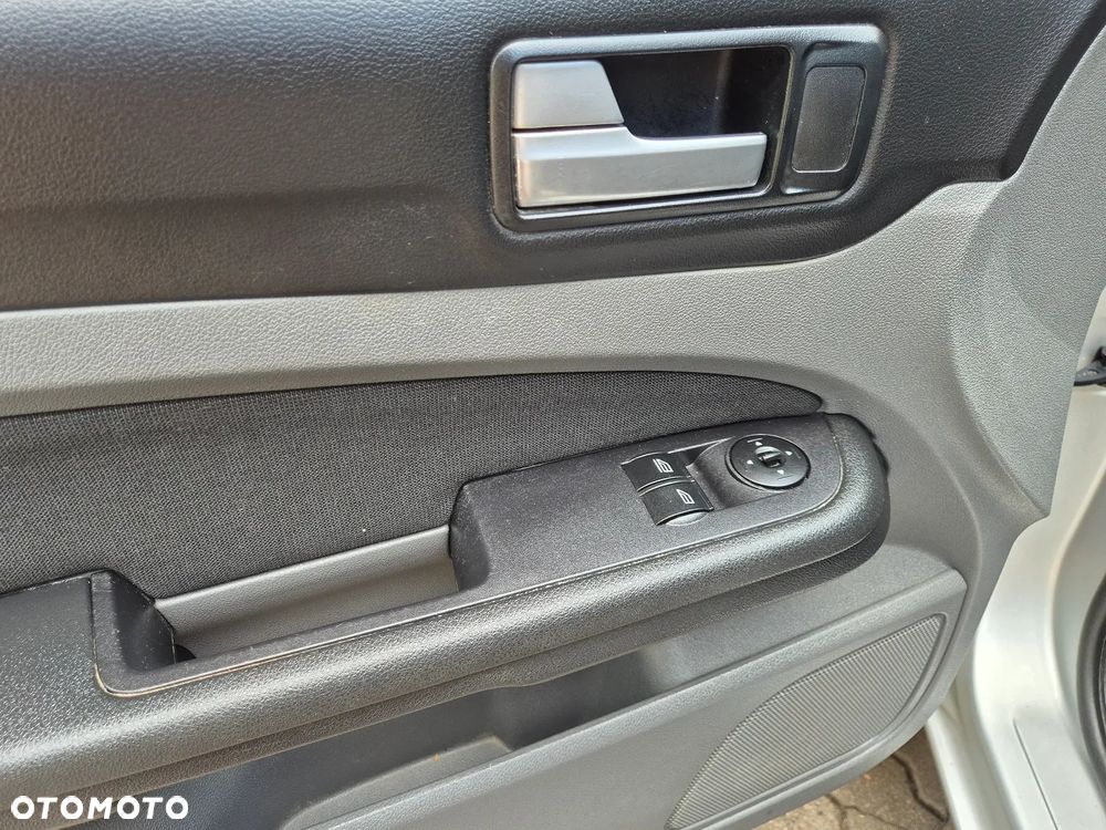 Ford Focus - 16